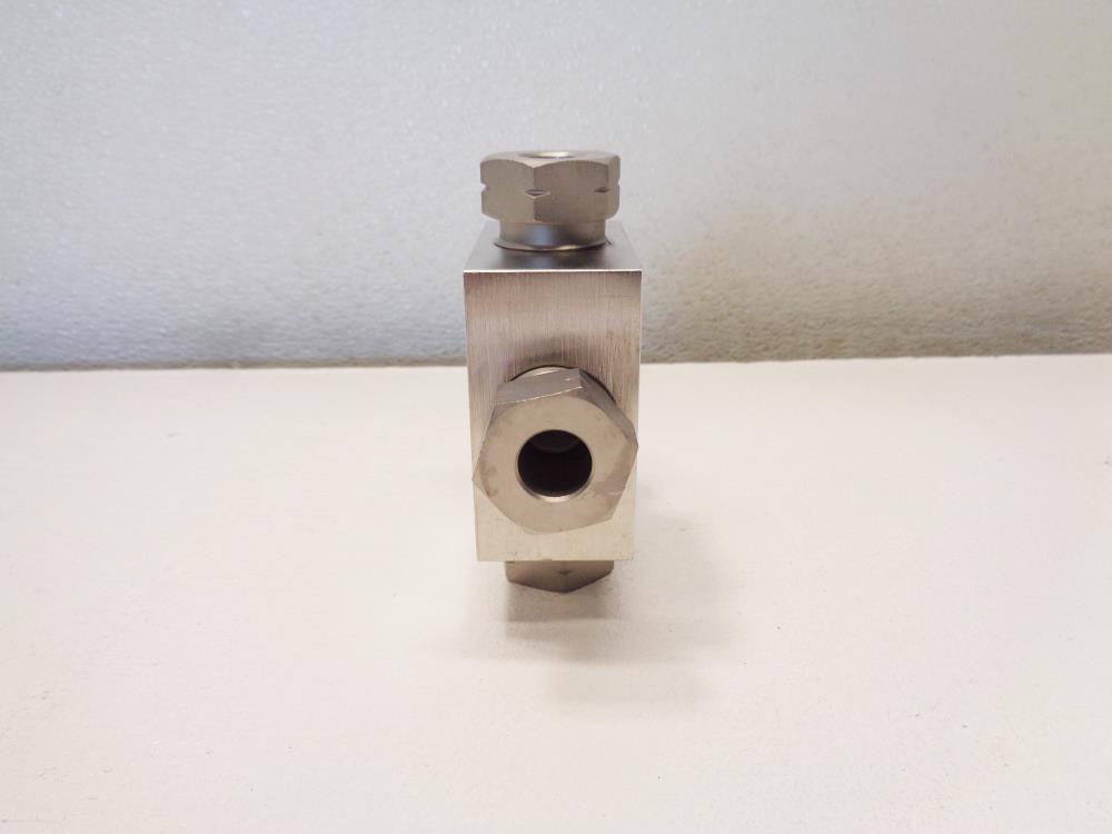 Autoclave Engineers 9/16" Tube Cross Fitting, Stainless, CX-9999